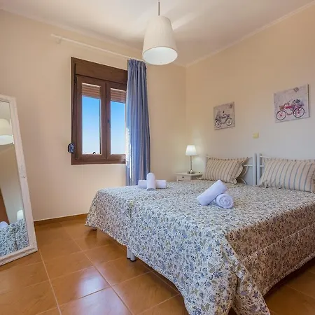 Anastasia Villa, Libyan Seaviews With Heated Pool, By Thinkvilla * Σελλία